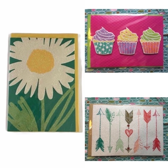 Handmade Greeting Cards Blank Glitter Daisy Flower Birthday Cupcakes Set of 3 - Picture 1 of 10